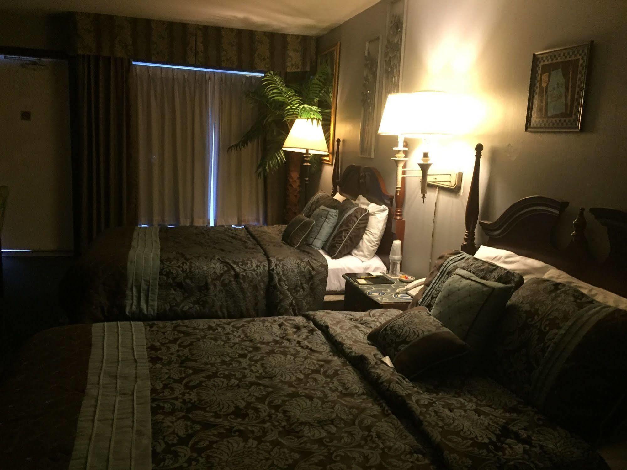 Hamilton Inn Sturbridge Extérieur photo